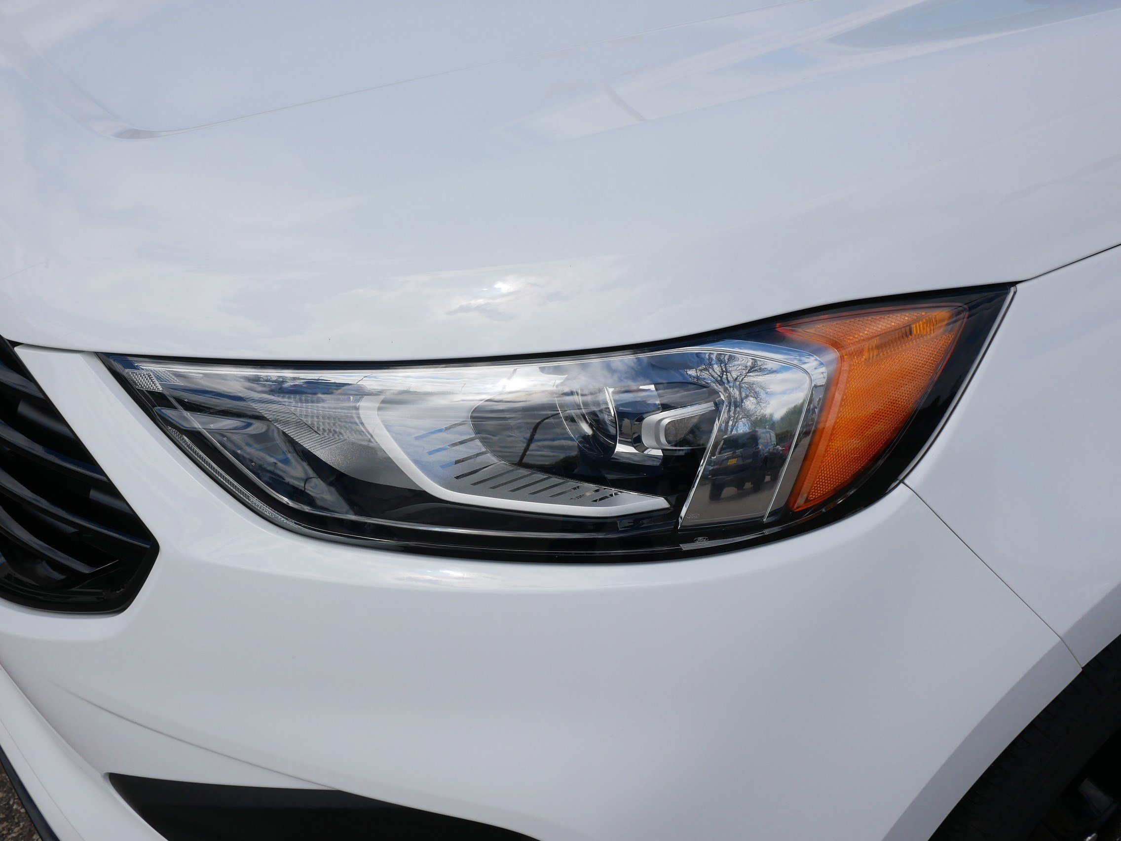 Certified 2022 Ford Edge SE w/ Black Appearance Package AWD/4WD image 16