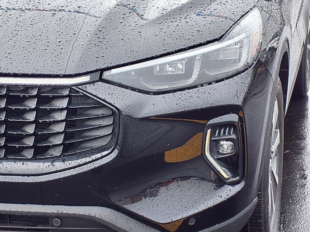 Certified 2023 Ford Escape Platinum image 30