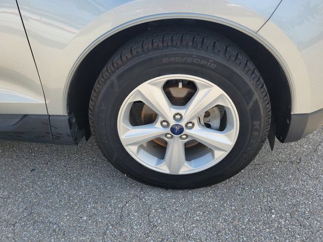 Certified 2020 Ford Edge SE FWD image 12