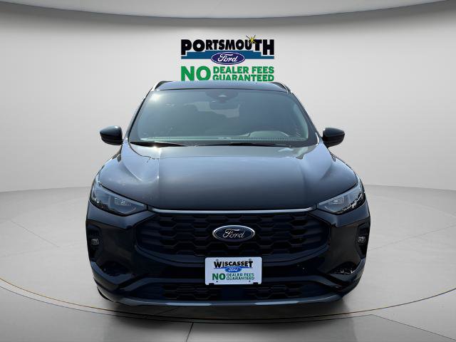 Certified 2025 Ford Escape ST-Line Elite w/ Class II Trailer Tow Package AWD/4WD image 10