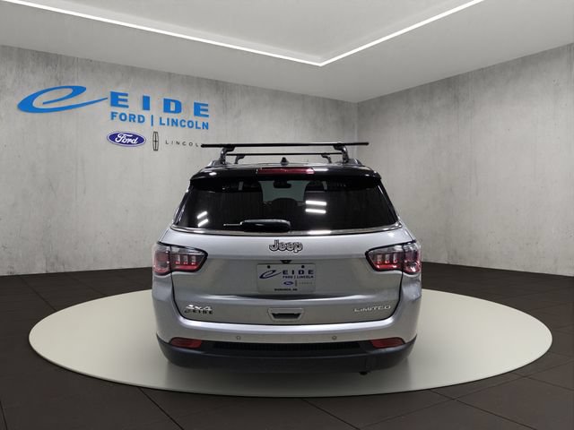 Used 2022 Jeep Compass Limited AWD/4WD image 9