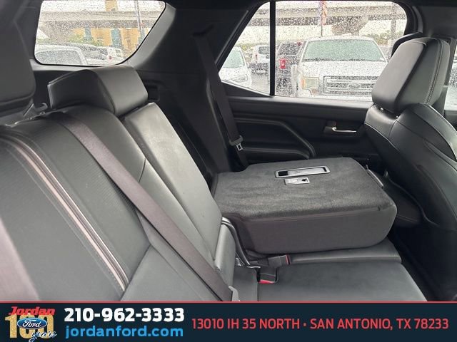 Used 2025 Toyota 4Runner Limited AWD/4WD image 11