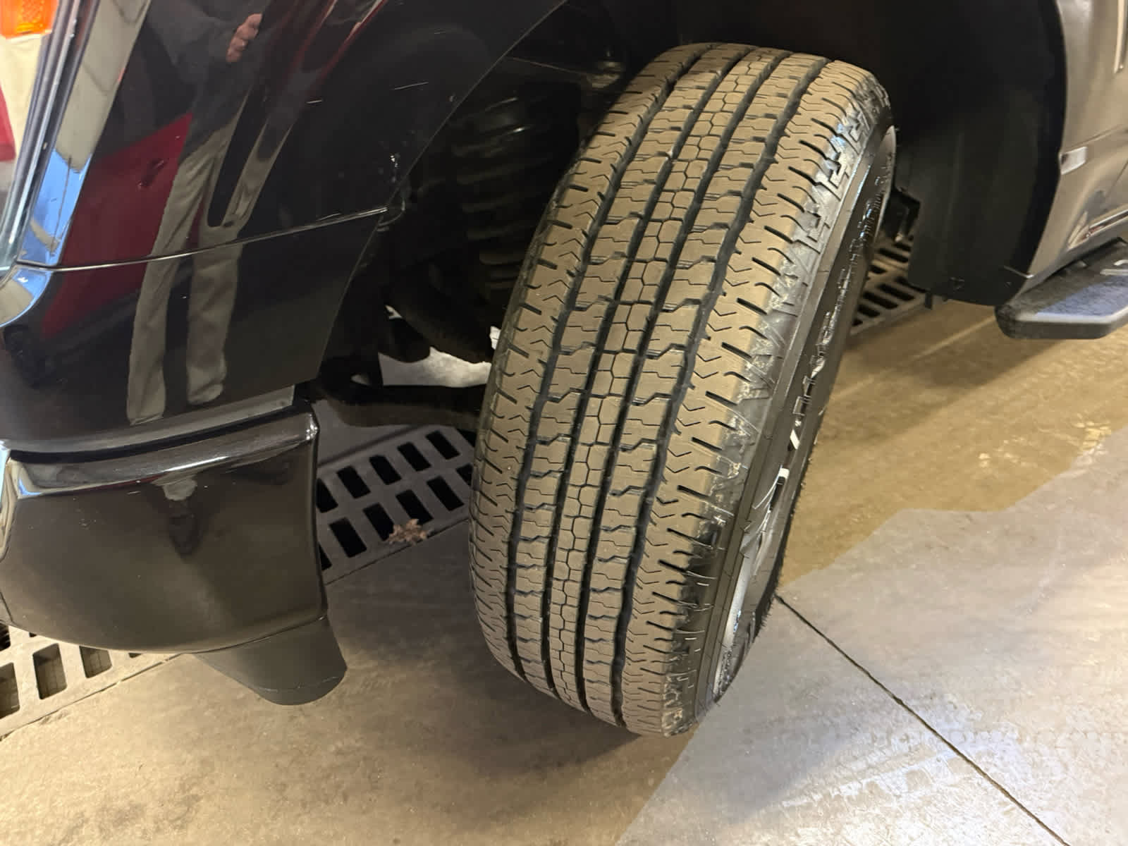 Certified 2023 Ford F150 XLT w/ Equipment Group 302A High image 28