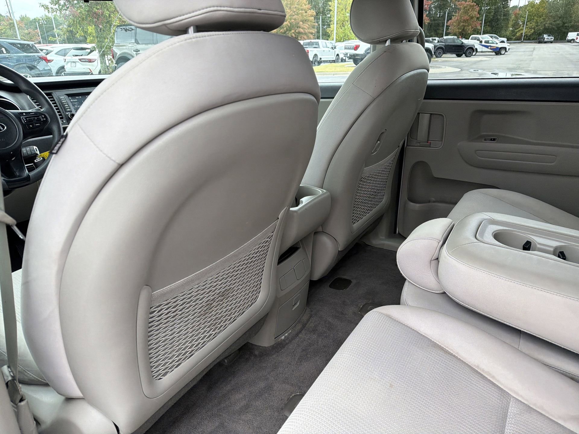 Used 2021 Kia Sedona LX image 26