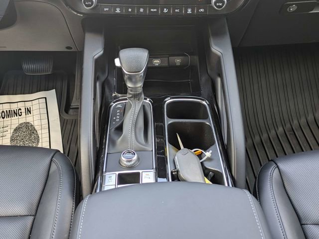 Used 2025 Kia Telluride LX image 19