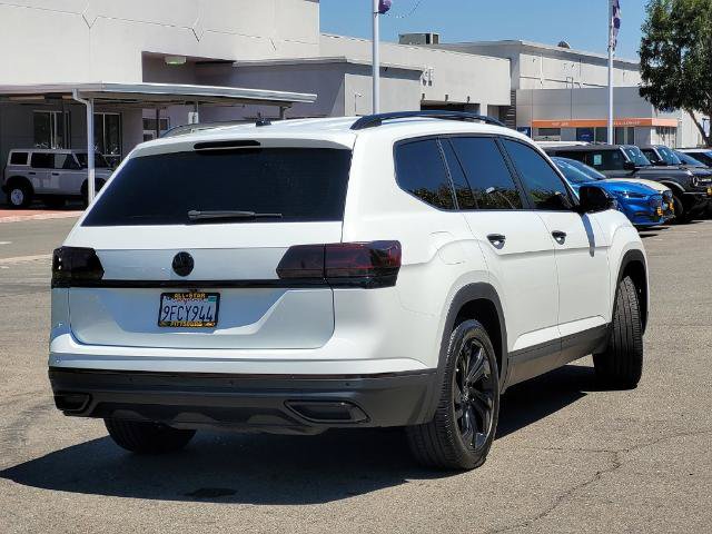 Used 2023 Volkswagen Atlas SE w/ Black Wheel Package FWD image 4