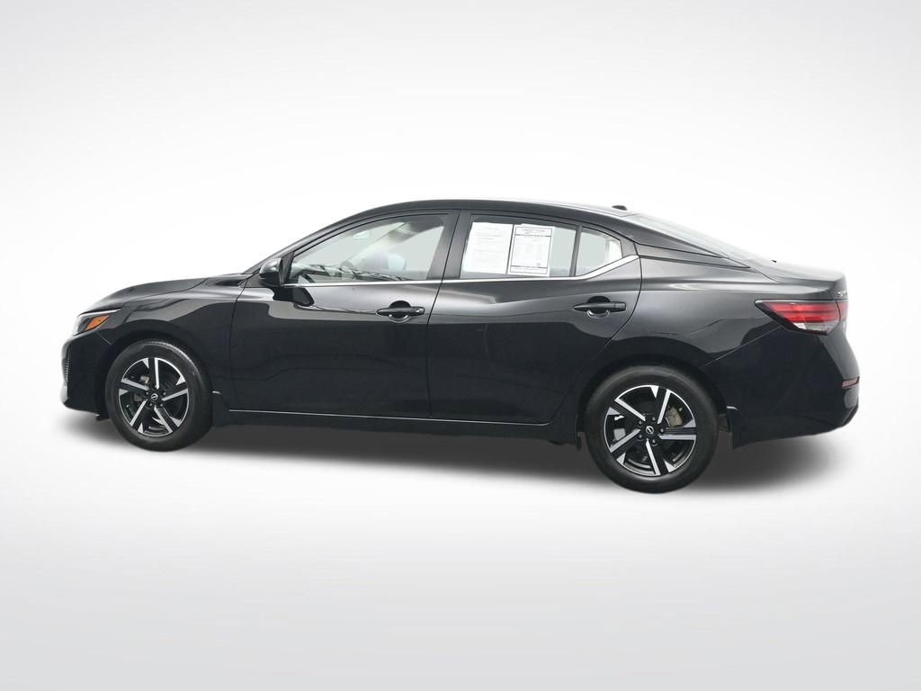 Used 2024 Nissan Sentra SV FWD image 9