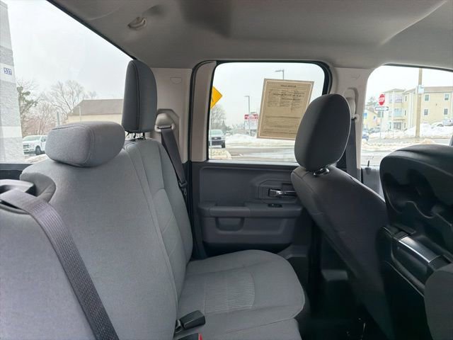 Used 2024 RAM 1500 Classic SLT image 32