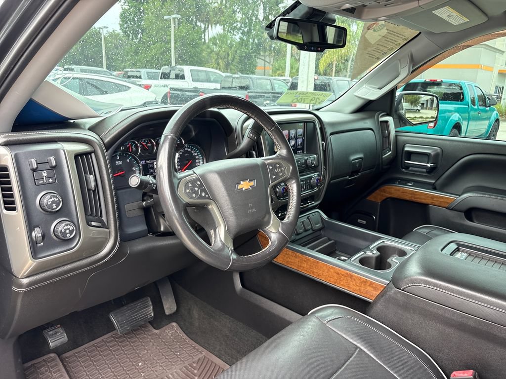 Used 2018 Chevrolet Silverado 1500 High Country AWD/4WD image 6