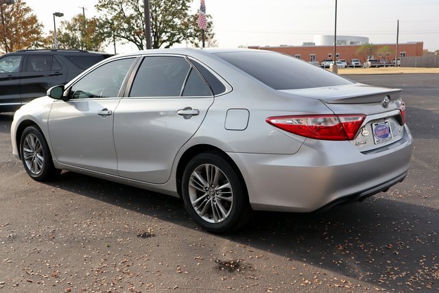 Used 2017 Toyota Camry SE image 13