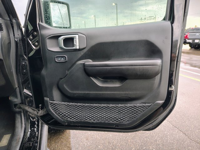 Used 2019 Jeep Wrangler Unlimited Sport S AWD/4WD image 14