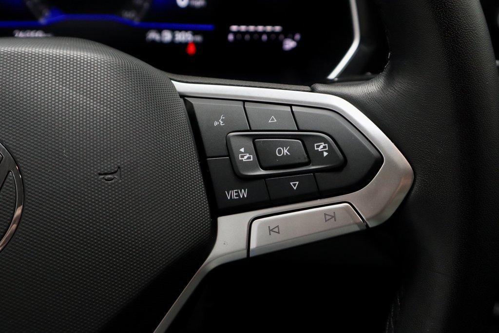 Used 2024 Volkswagen Jetta SE image 30