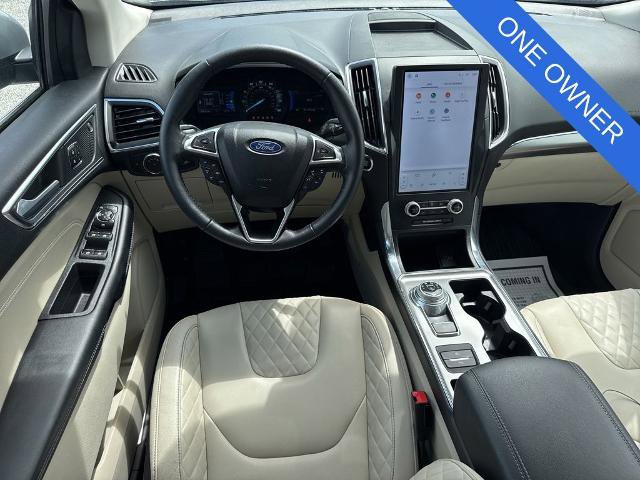 Certified 2023 Ford Edge Titanium AWD/4WD image 5