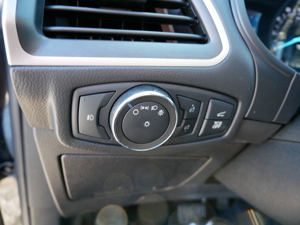 Certified 2022 Ford Edge SEL w/ Convenience Package image 12