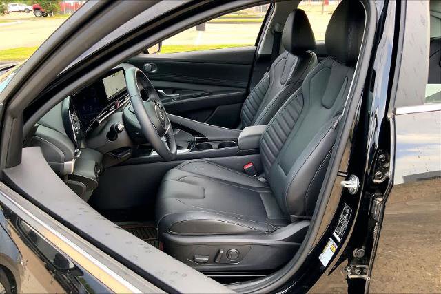 Used 2023 Hyundai Elantra Limited FWD image 8