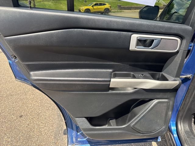 Certified 2022 Ford Explorer XLT w/ Equipment Group 202A AWD/4WD image 44