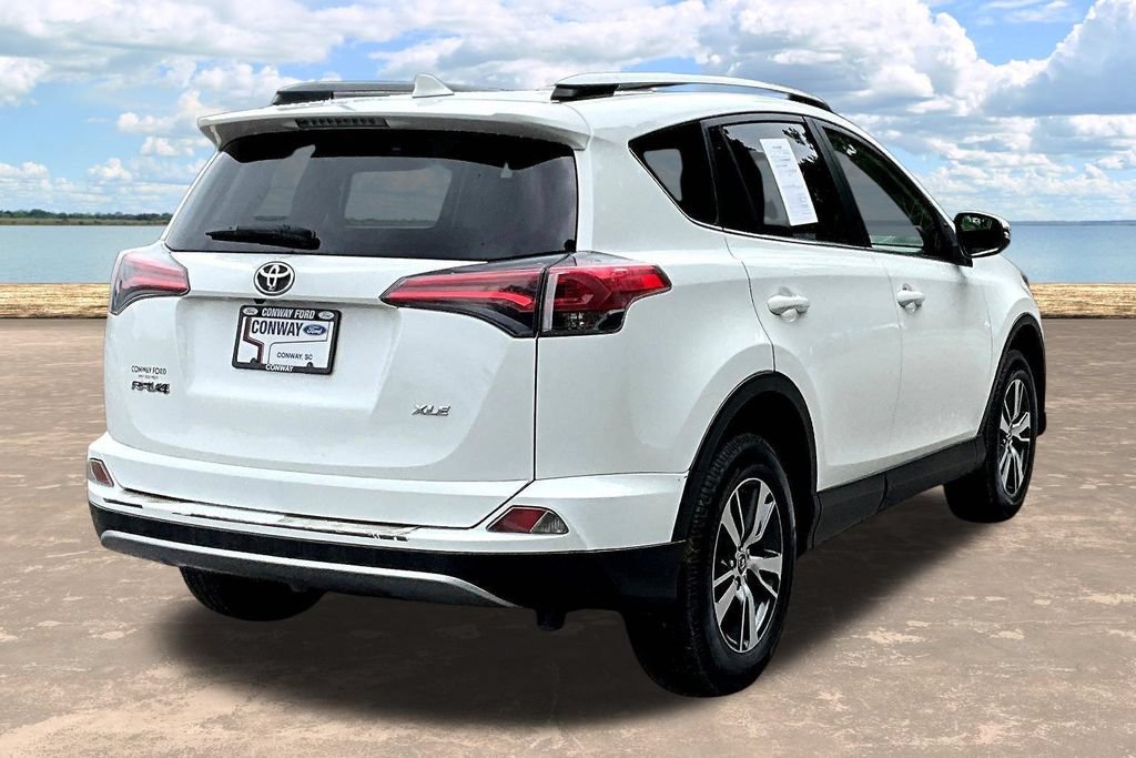 Used 2018 Toyota RAV4 XLE FWD image 8
