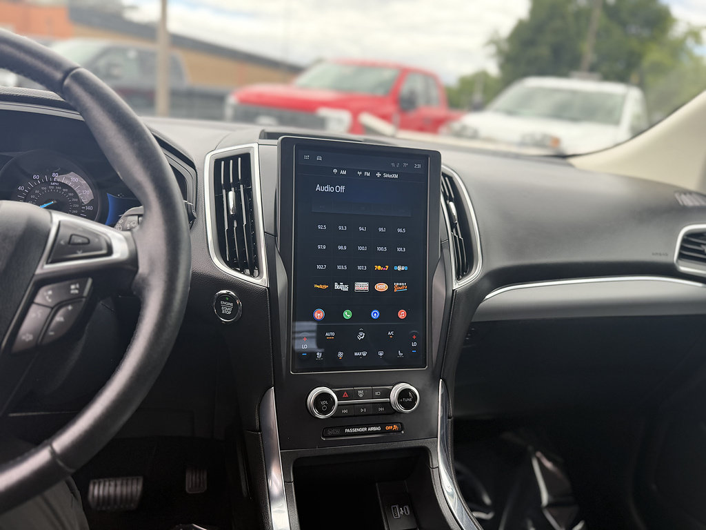 Certified 2022 Ford Edge Titanium AWD/4WD image 17