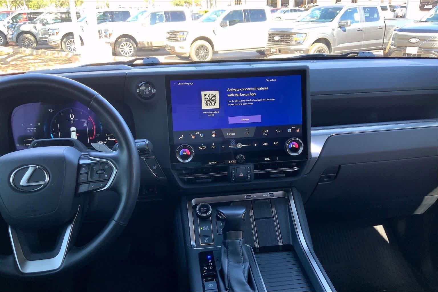 Used 2024 Lexus GX 550 AWD/4WD image 7