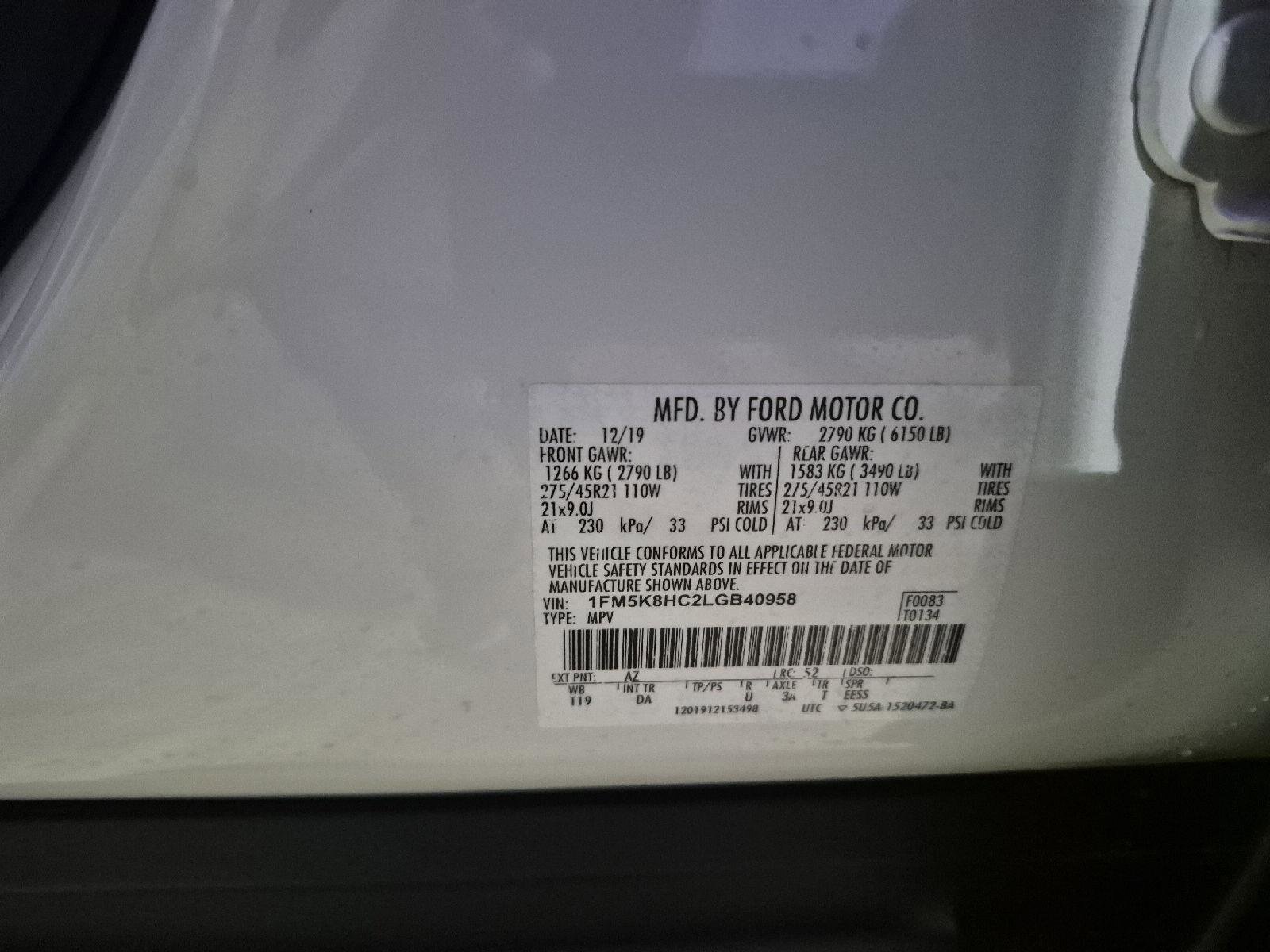 Certified 2020 Ford Explorer Platinum w/ Premium Technology Package image 35