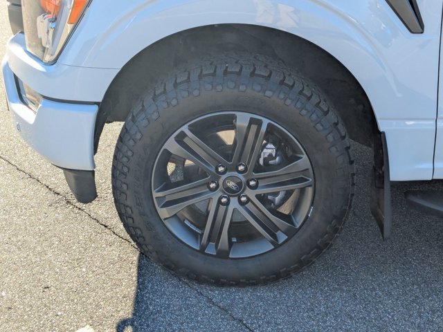 Certified 2022 Ford F150 XLT w/ Equipment Group 302A High image 11