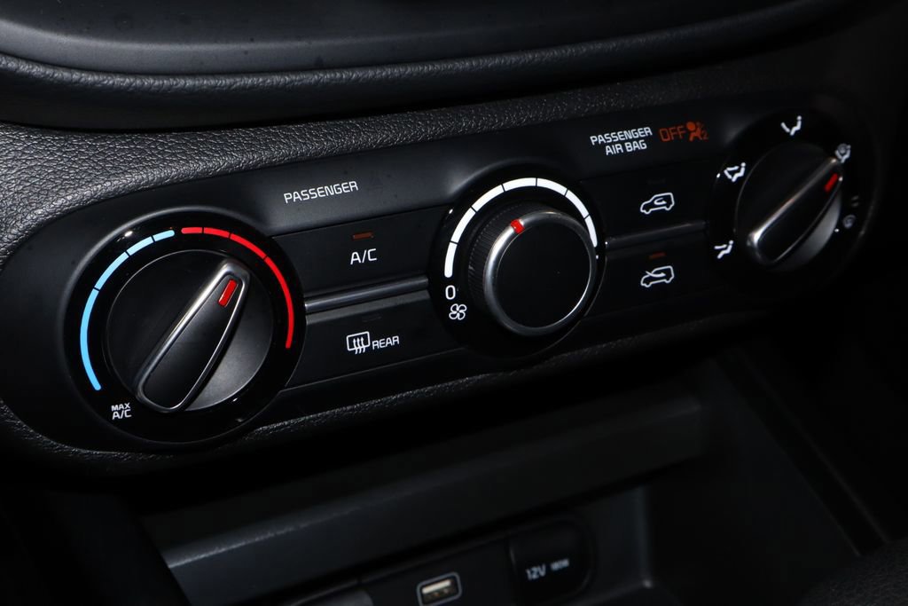 Used 2025 Kia Soul LX w/ LX Technology Package image 30