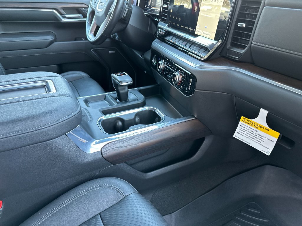 Used 2022 GMC Sierra 1500 SLT w/ SLT Convenience Package AWD/4WD image 14