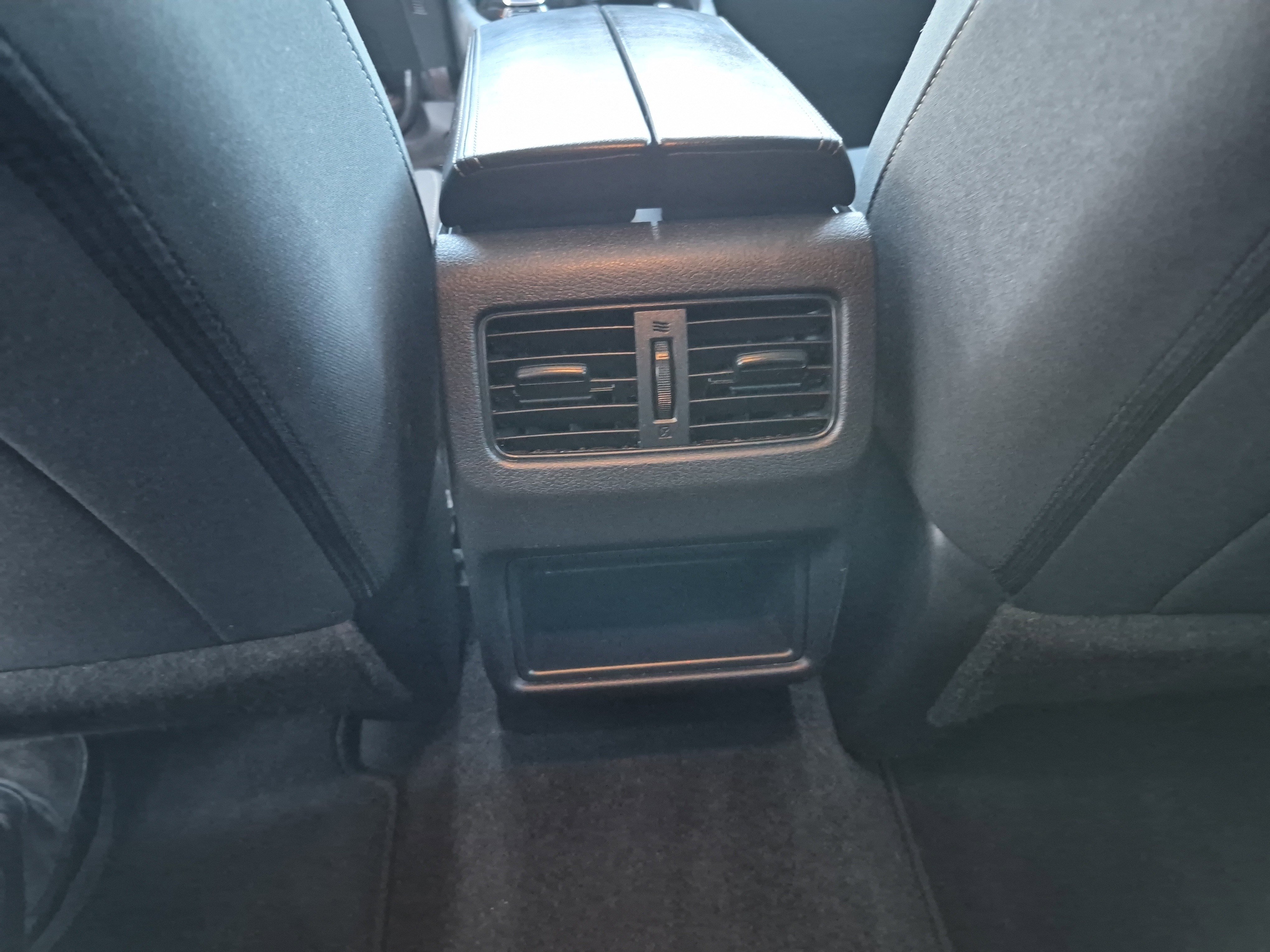 Used 2024 Nissan Rogue S image 16