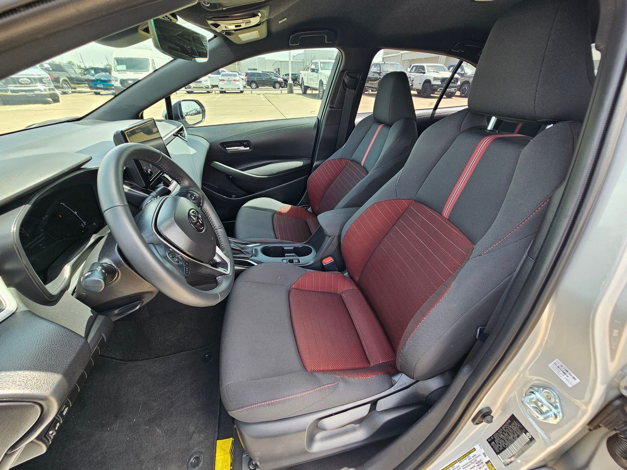 Used 2026 Toyota Corolla SE FWD image 16