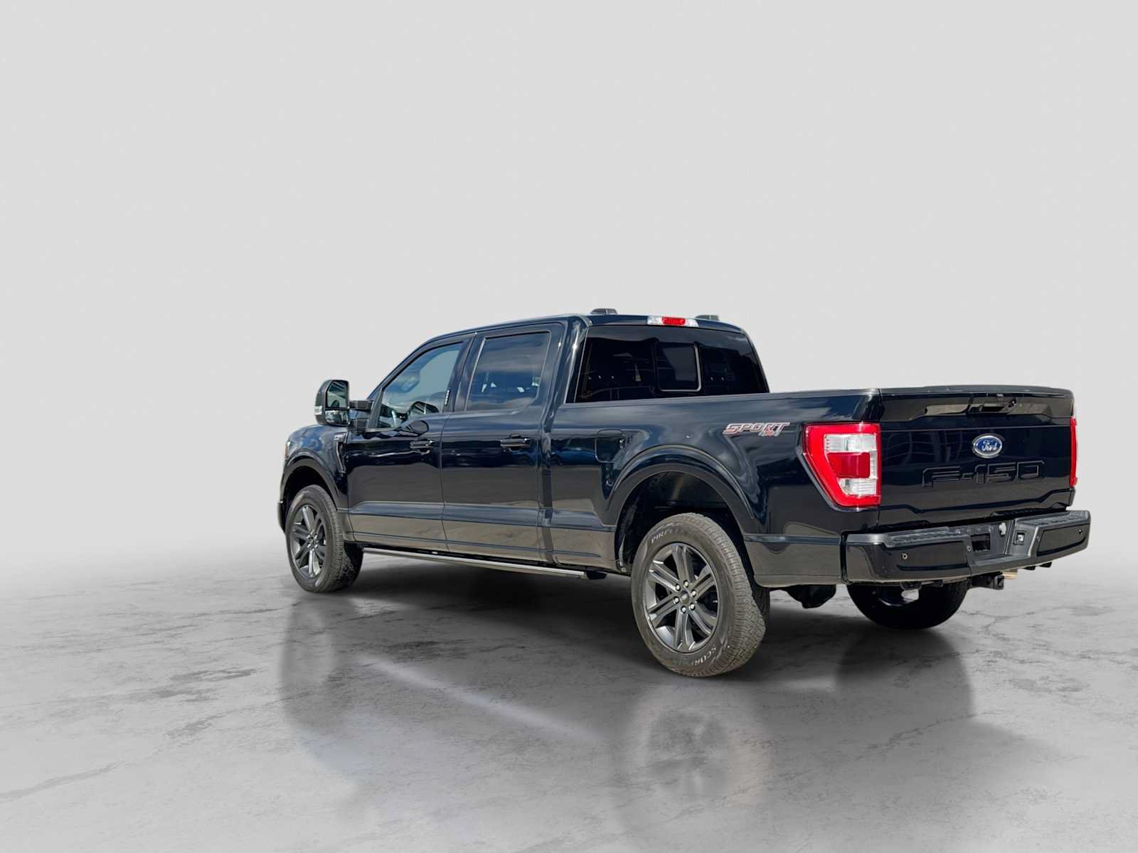 Certified 2023 Ford F150 Lariat w/ Equipment Group 502A High AWD/4WD image 4
