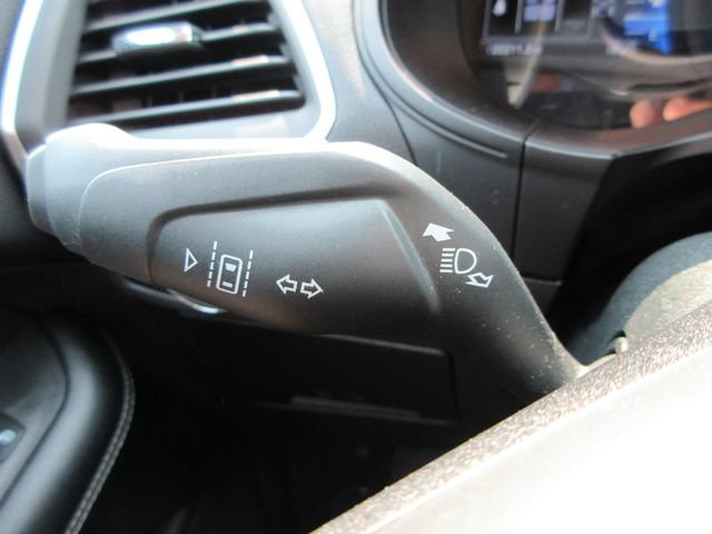 Certified 2023 Ford Edge Titanium AWD/4WD image 18