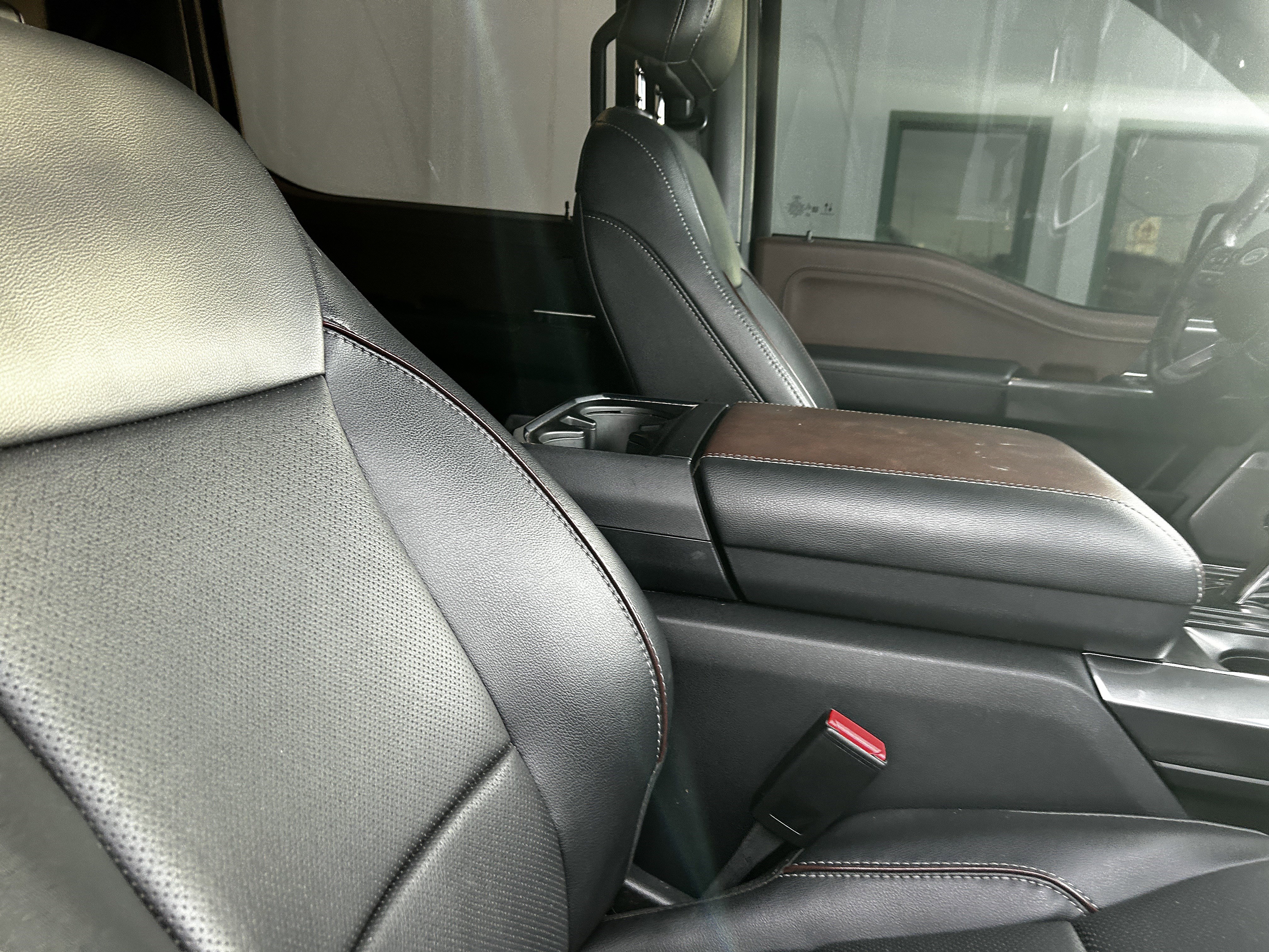 Certified 2023 Ford F150 Lariat w/ Equipment Group 502A High image 13