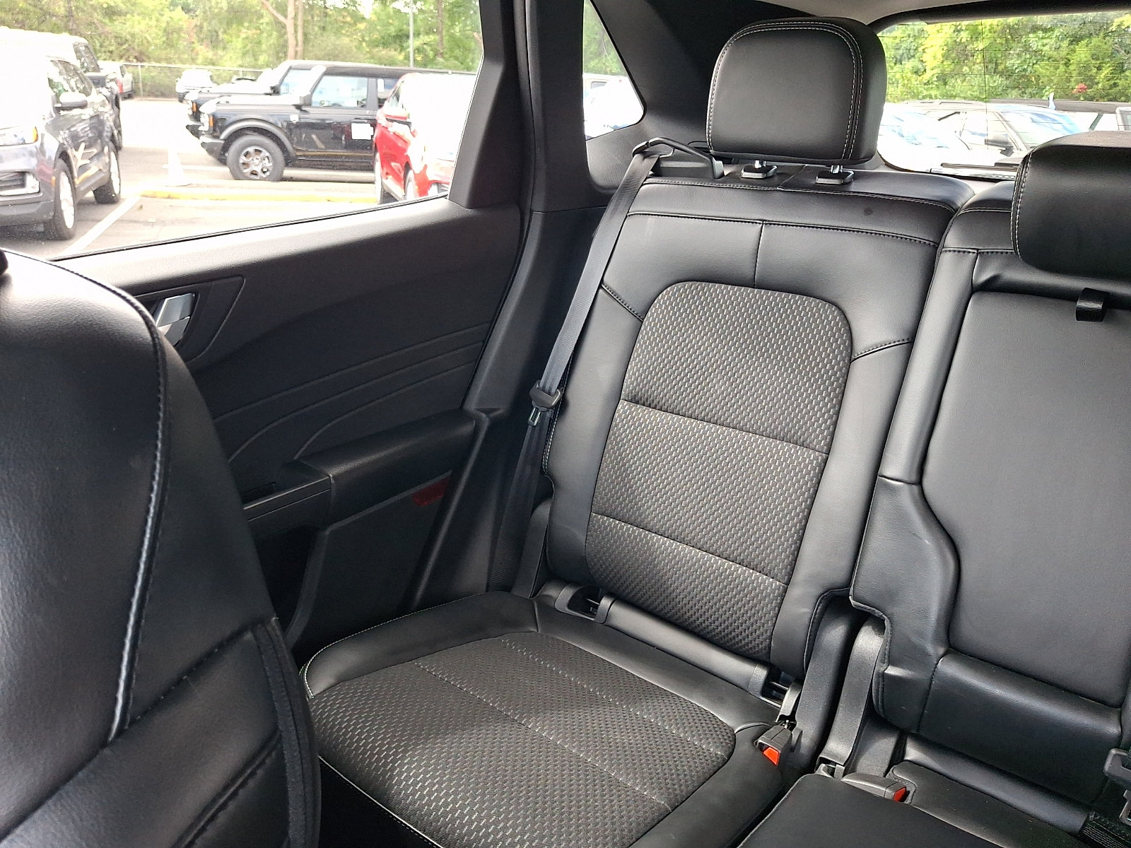Certified 2023 Ford Escape SE FWD image 18
