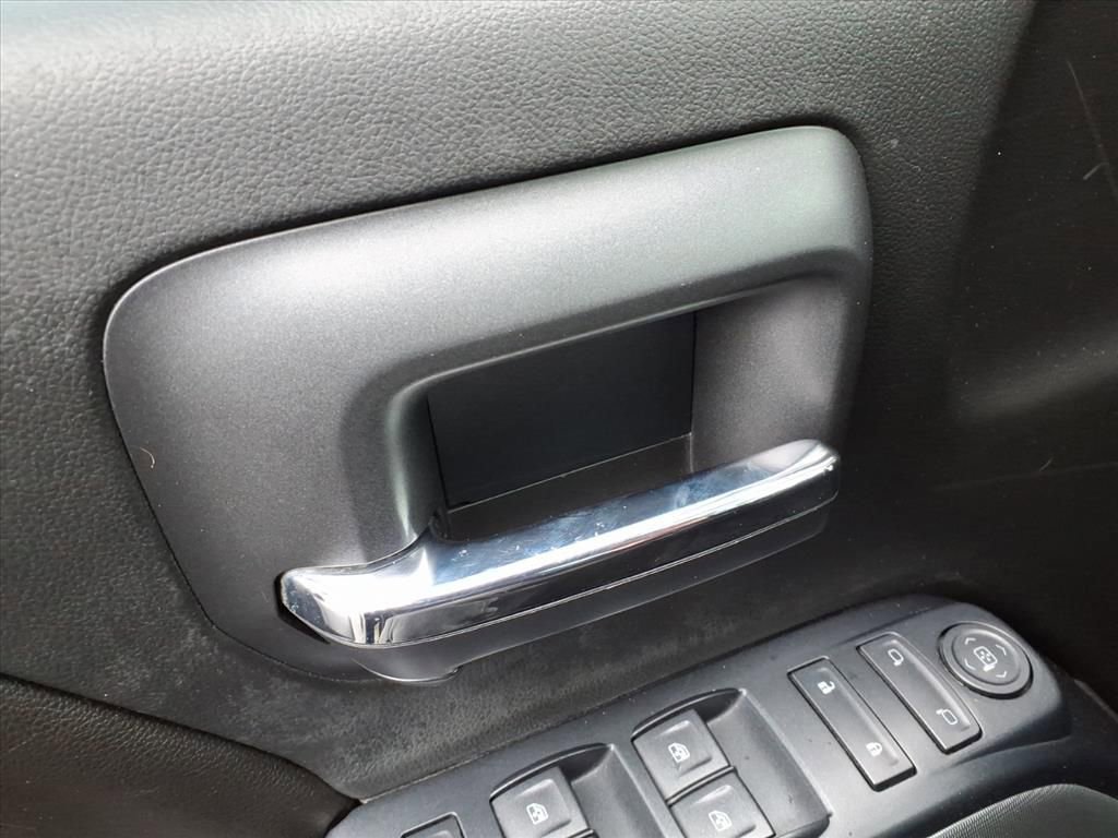 Used 2017 Chevrolet Silverado 1500 LT w/ Midnight Edition image 15