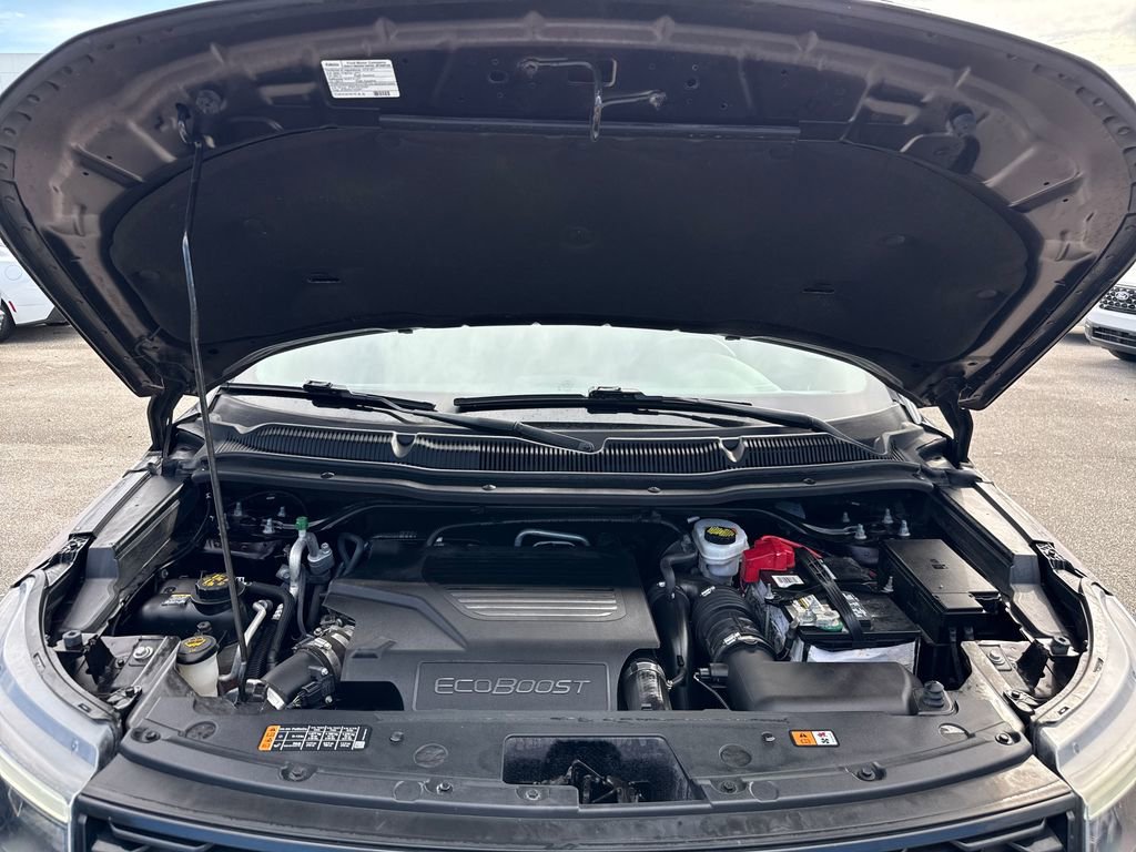 Certified 2018 Ford Explorer Sport w/ Equipment Group 401A image 31