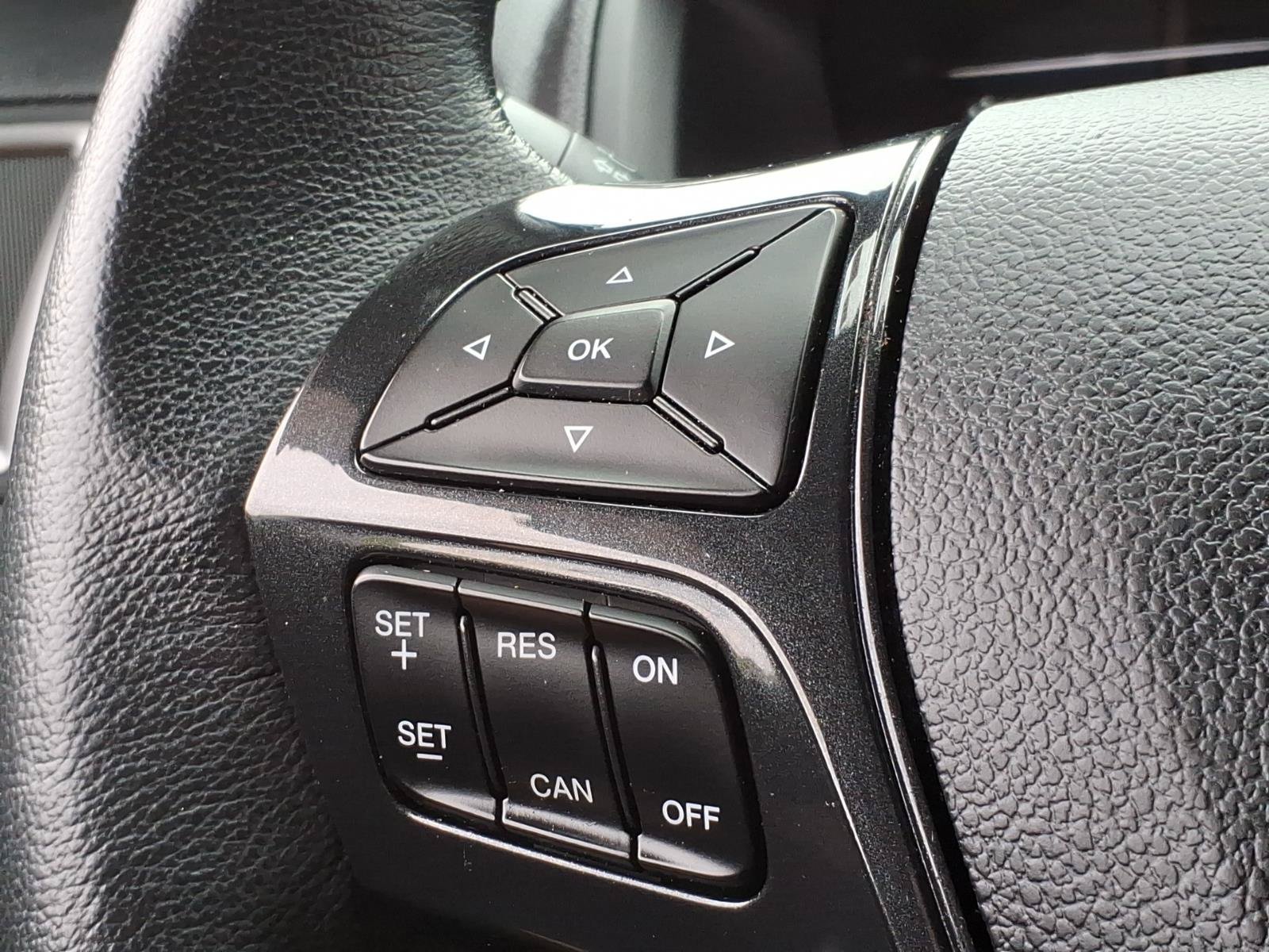 Certified 2018 Ford Explorer XLT w/ Equipment Group 202A AWD/4WD image 17