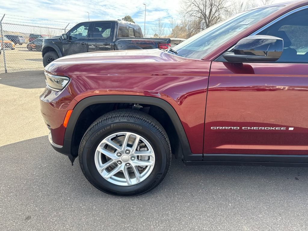 Used 2023 Jeep Grand Cherokee L Laredo image 37