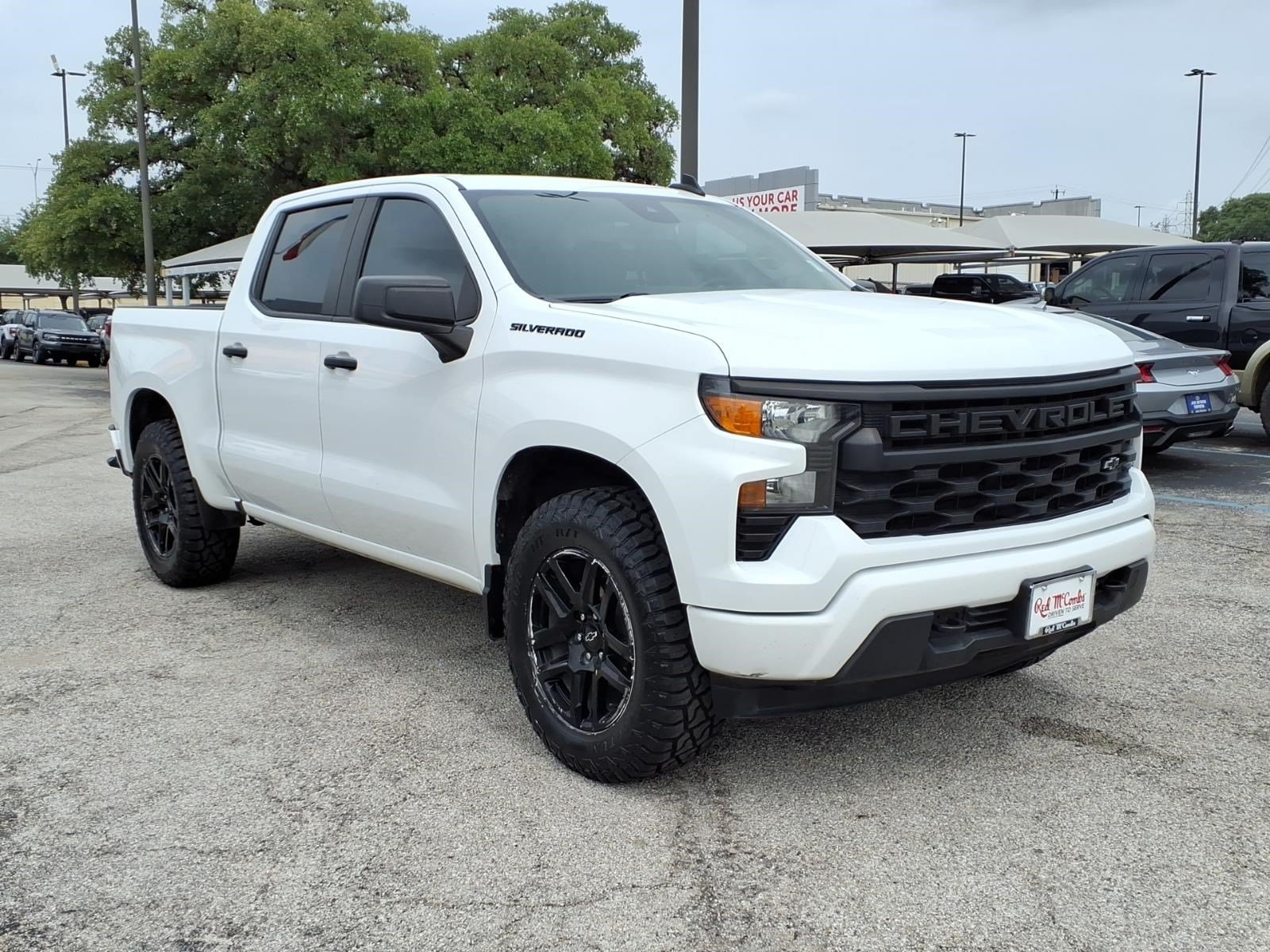 Used 2023 Chevrolet Silverado 1500 Custom w/ LPO, Dark Essentials Package RWD image 8