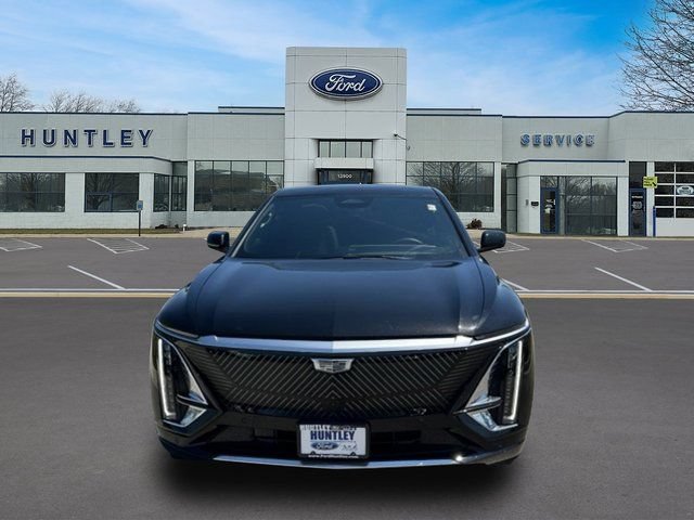 Used 2024 Cadillac Lyriq Luxury AWD/4WD image 3