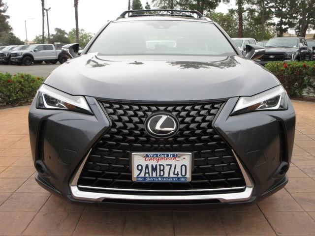 Used 2022 Lexus UX 200 w/ Accessory Package (Z1) image 8