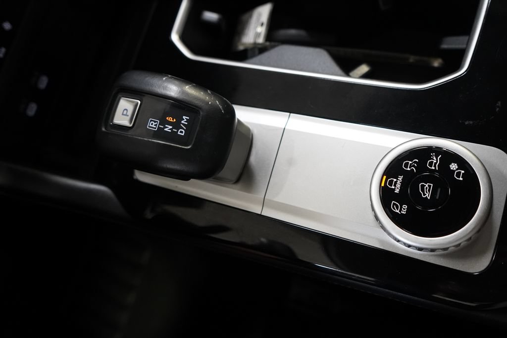 Used 2025 Mitsubishi Outlander SE FWD image 40
