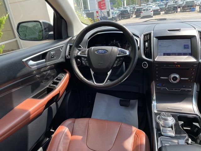 Certified 2019 Ford Edge Titanium w/ Equipment Group 301A AWD/4WD image 11