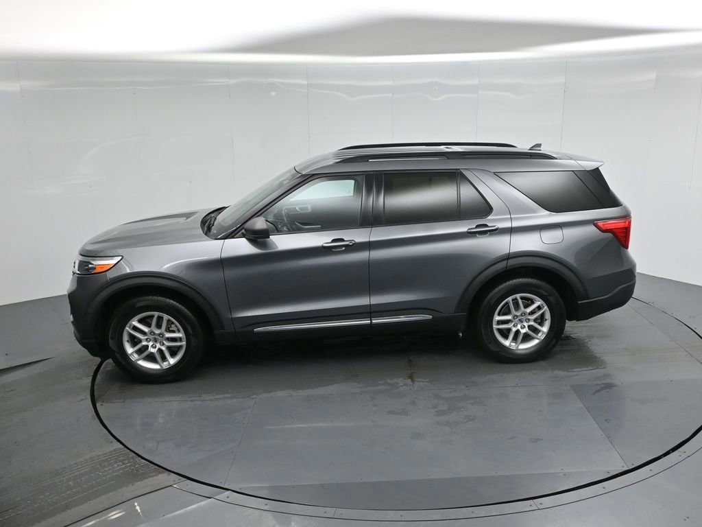 Certified 2022 Ford Explorer XLT w/ Class IV Trailer Tow Package image 22