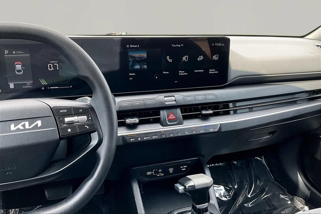 Used 2025 Kia K4 FWD image 6