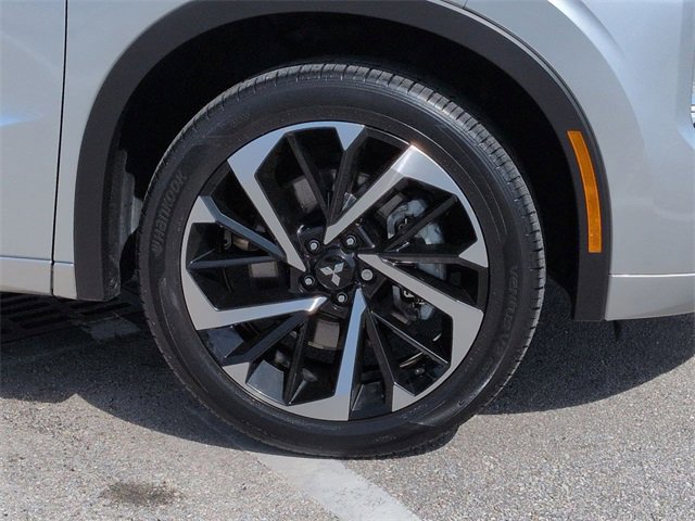 Used 2022 Mitsubishi Outlander SEL image 11