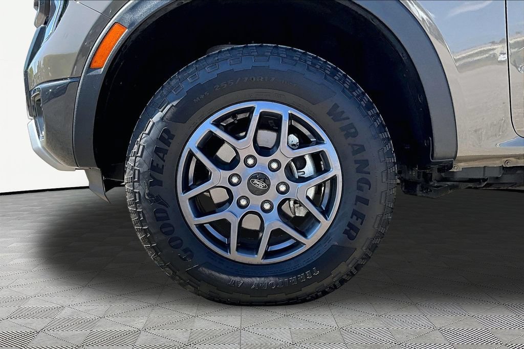 Certified 2025 Ford Ranger XLT w/ Technology Package AWD/4WD image 9