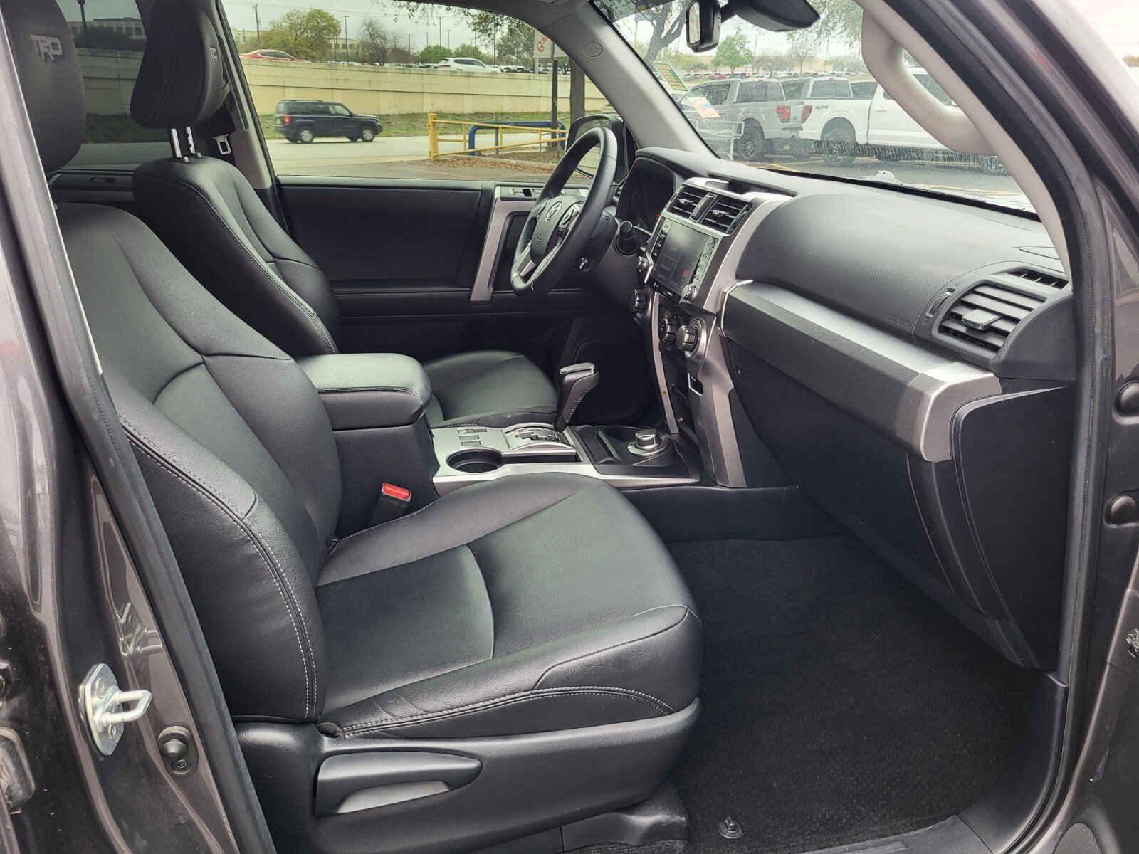 Used 2023 Toyota 4Runner TRD Sport AWD/4WD image 12