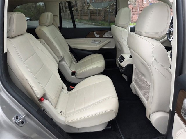 Used 2021 Mercedes-Benz GLS 450 4MATIC image 15