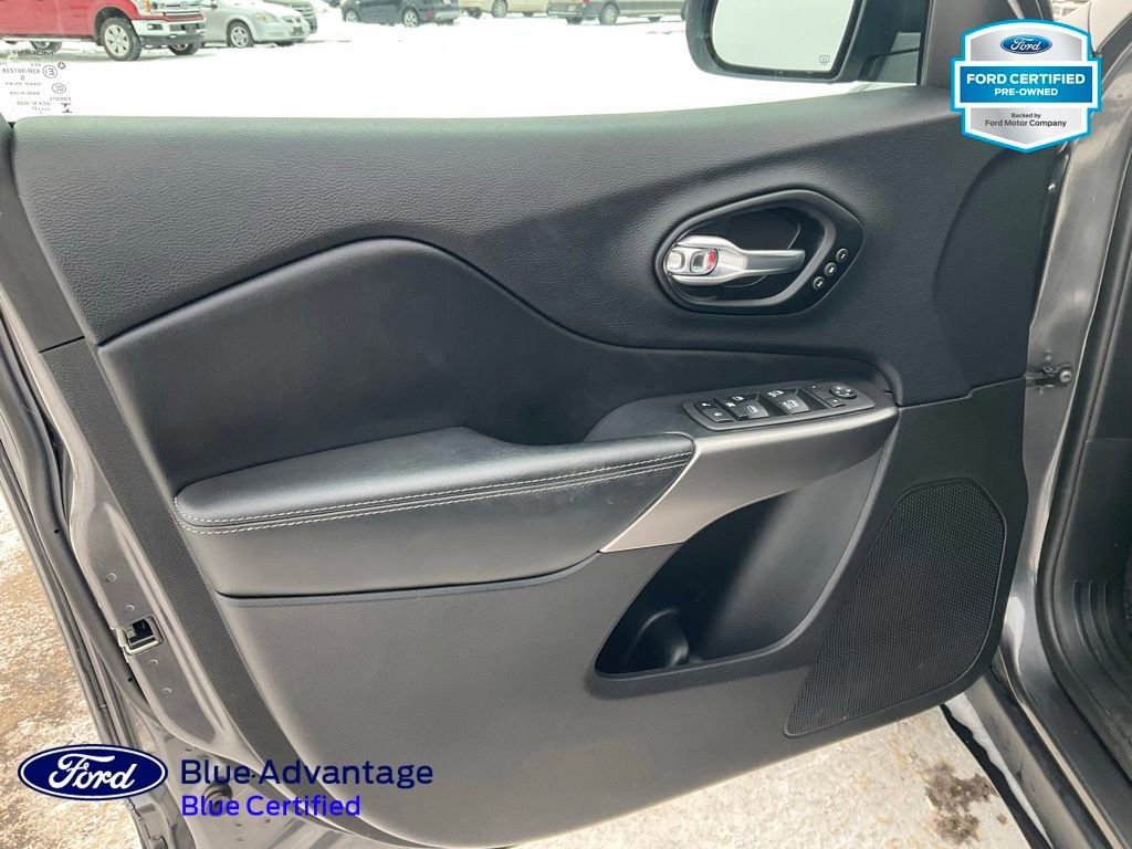 Used 2022 Jeep Cherokee Limited w/ Mopar Interior Package image 24