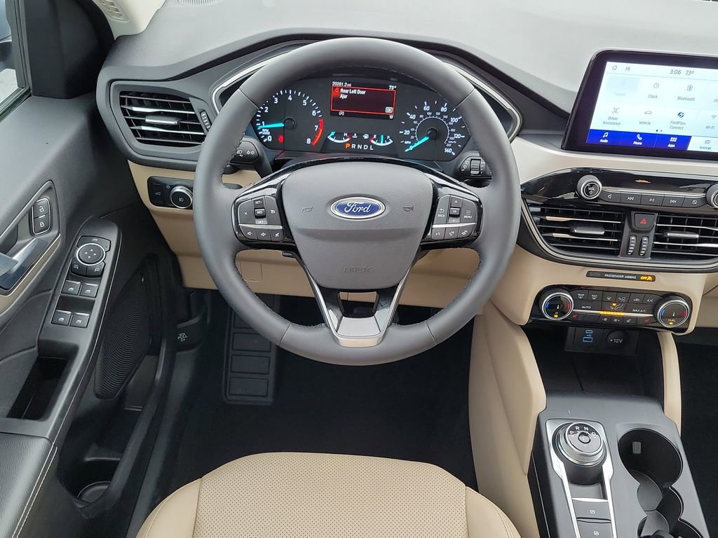 Certified 2022 Ford Escape SEL FWD image 14